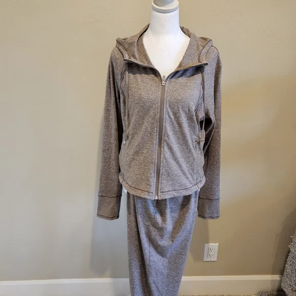 Athleta Sweatsuit Heathered Tan - Picture 2 of 16